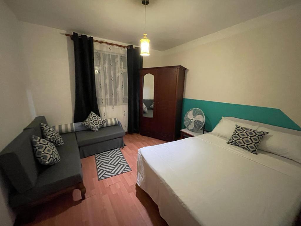 Pereyber 2 Room Appartment Pereybere Beach Екстериор снимка