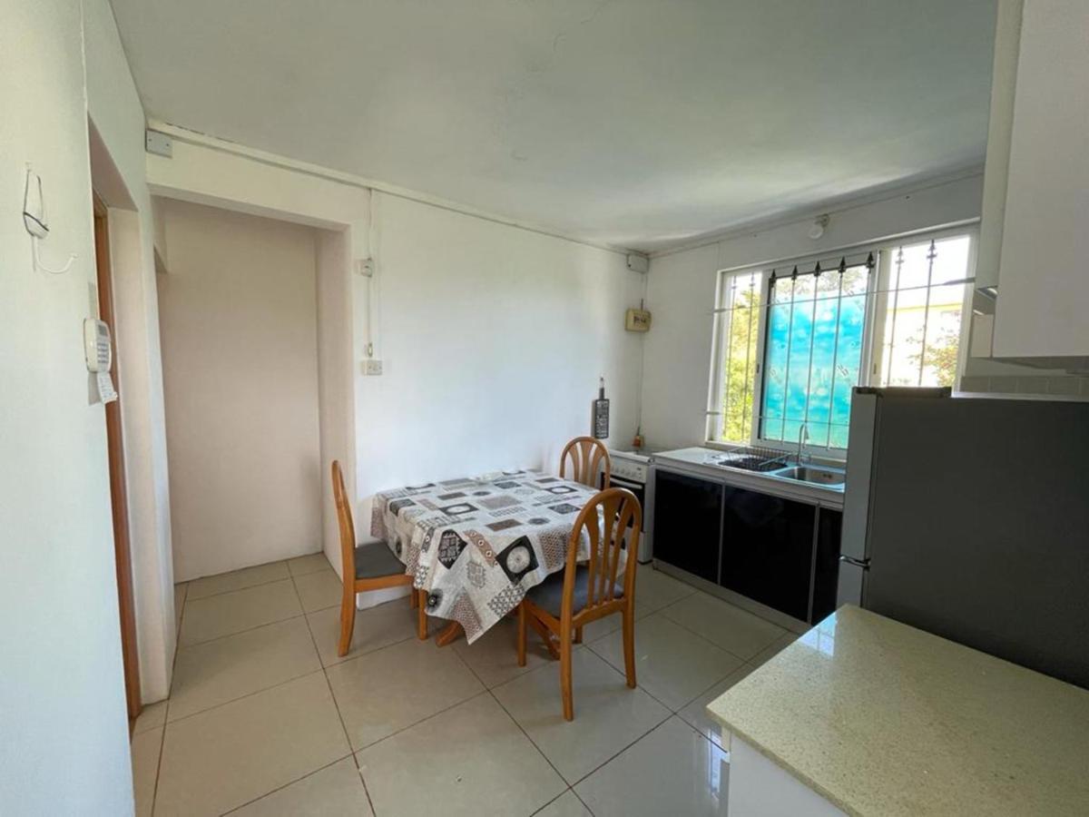 Pereyber 2 Room Appartment Pereybere Beach Екстериор снимка