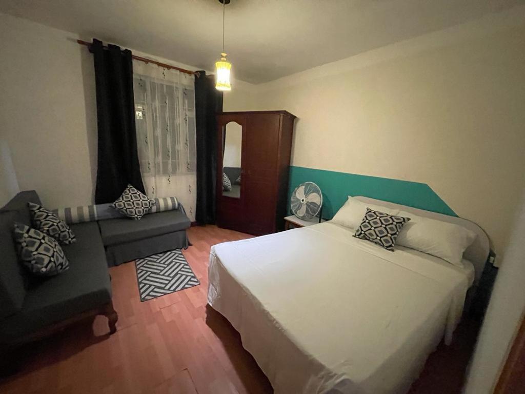 Pereyber 2 Room Appartment Pereybere Beach Екстериор снимка