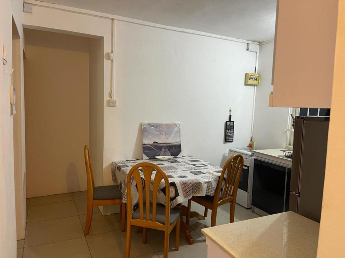 Pereyber 2 Room Appartment Pereybere Beach Екстериор снимка